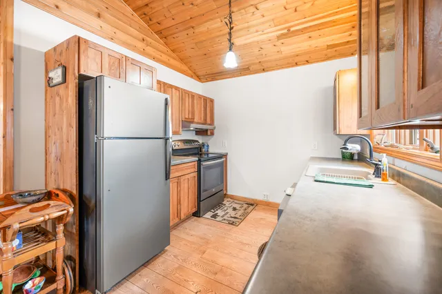 $405,000 | 9586 Lure Road, Hesperia, MI 49421