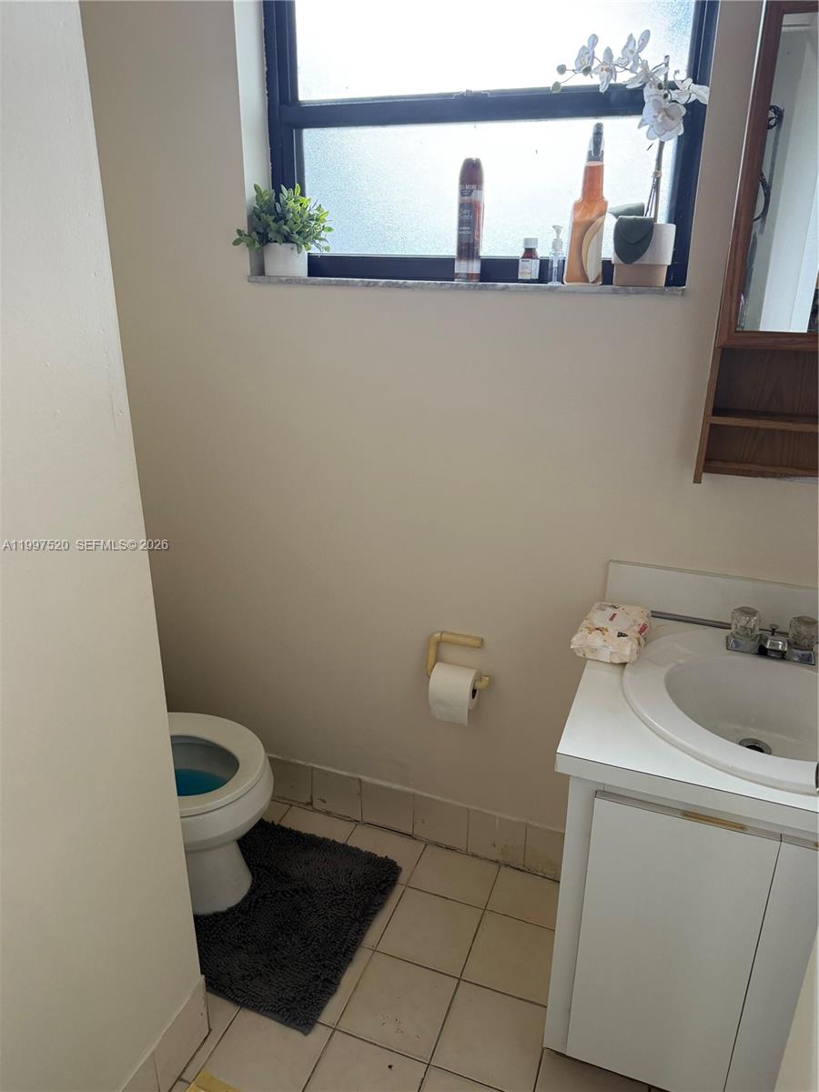 671 Northeast 1st Place Hialeah, FL 33010 - Photo 17 of 22