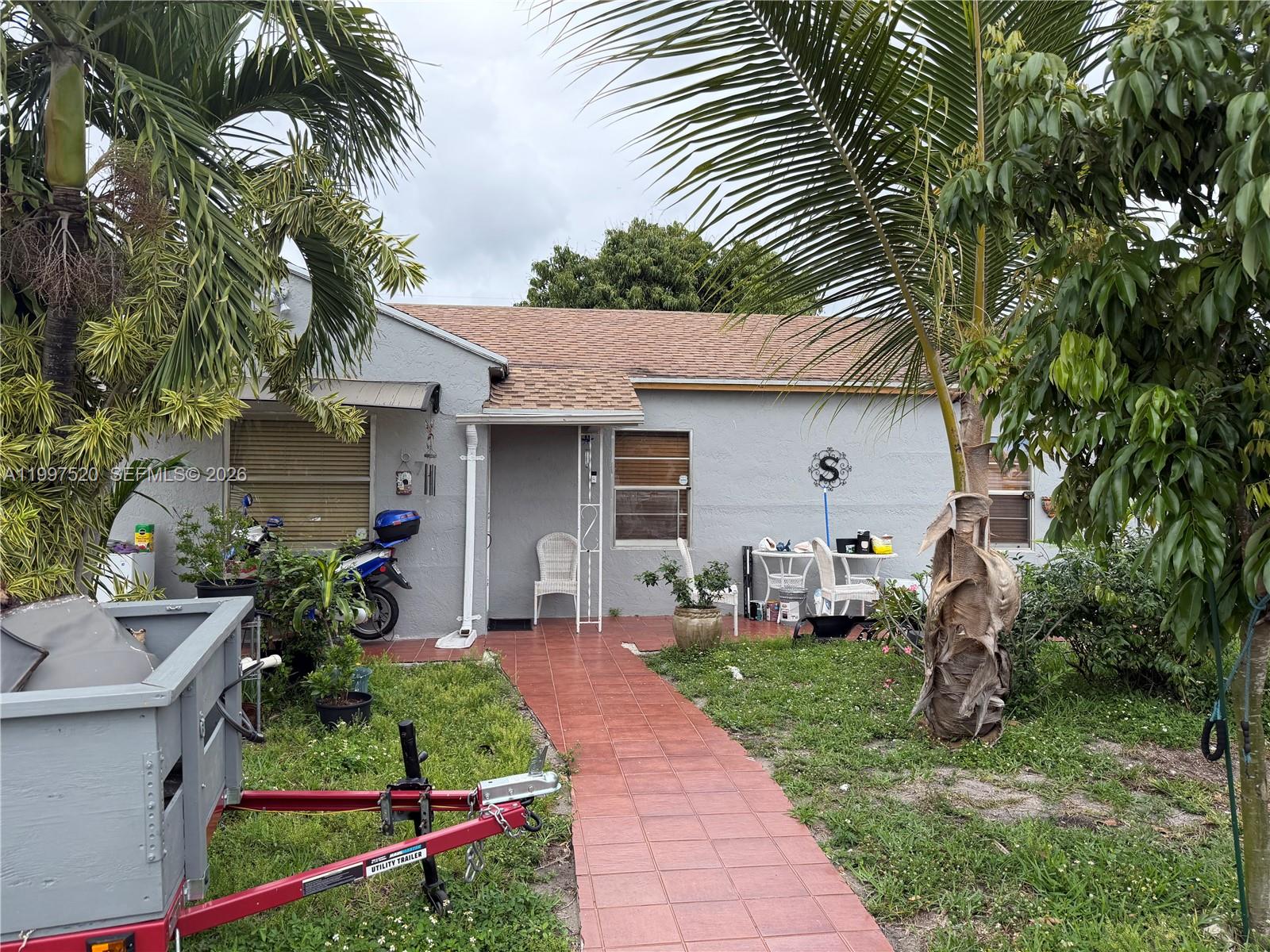 671 Northeast 1st Place Hialeah, FL 33010 - Photo 2 of 22