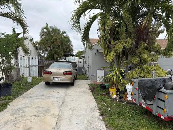$595,000 | 671 Northeast 1st Place, Hialeah, FL 33010