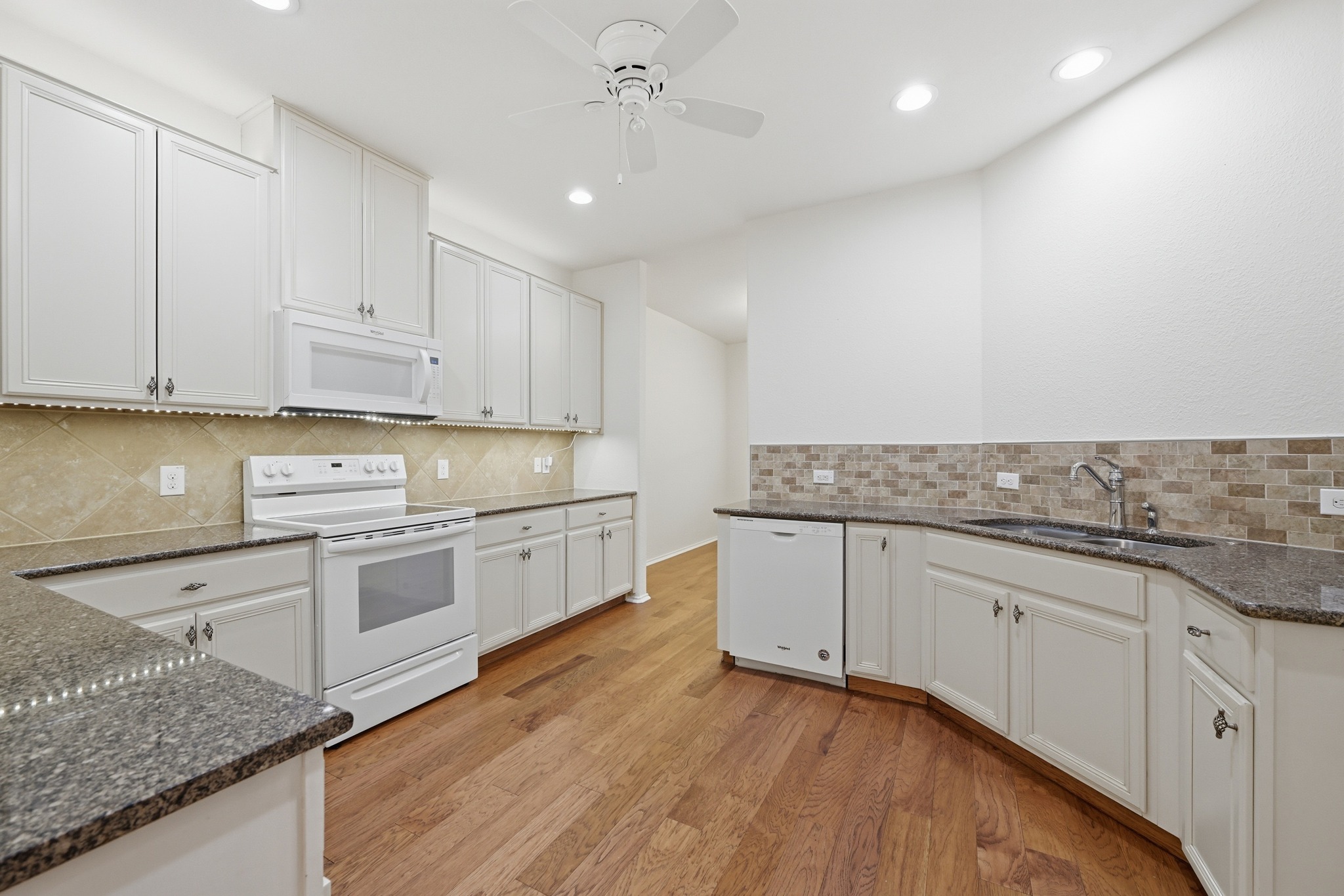 900 Lily Pad Lane Leander, TX 78641 - Photo 18 of 39