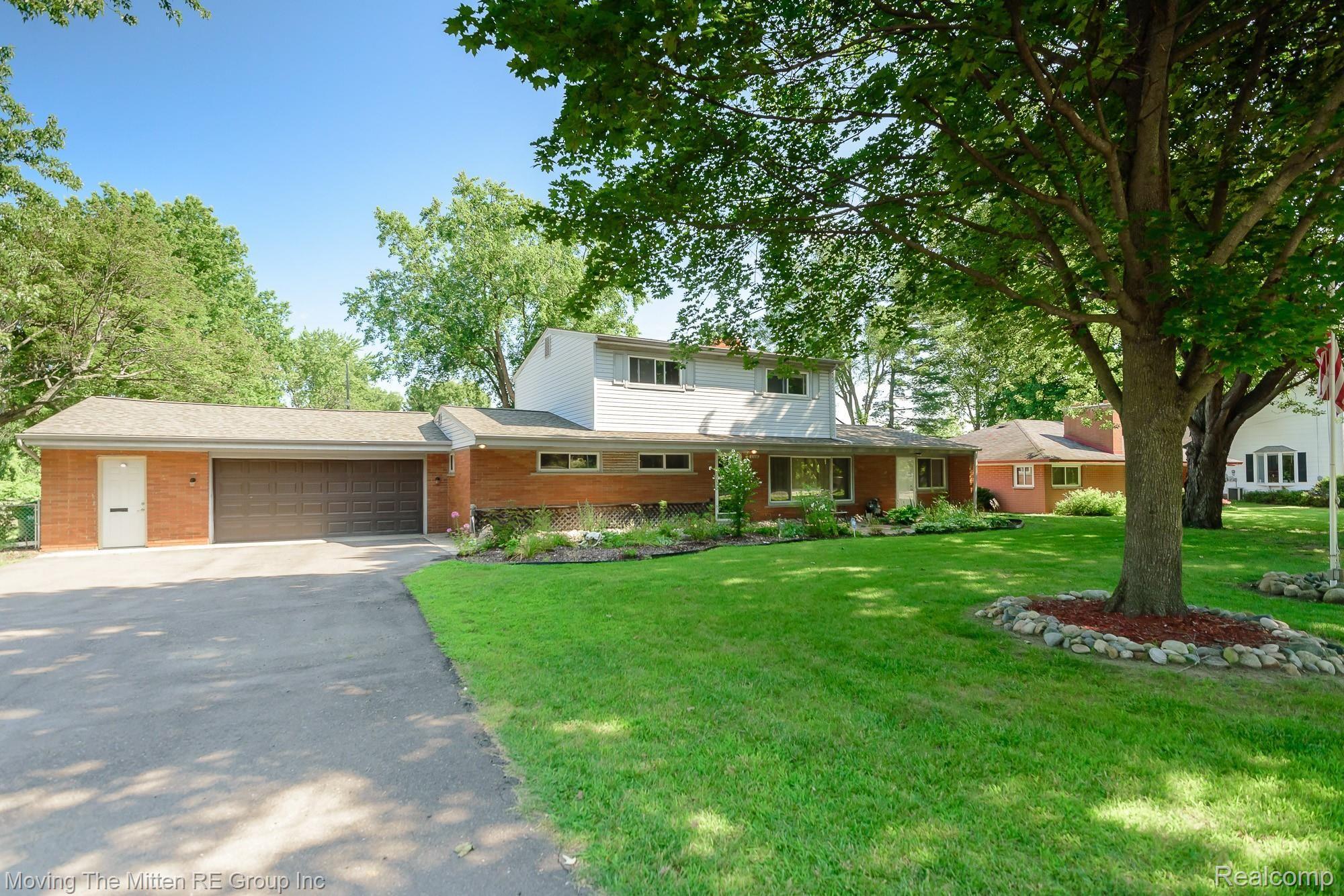 41834 Savage Road Belleville, MI 48111 - Photo 54 of 60 mtm_41834_savage-41.jpg