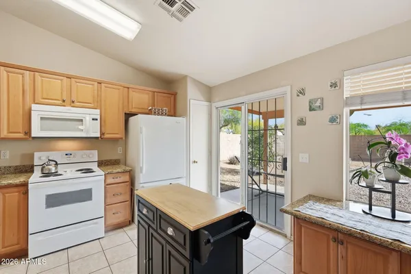 $392,000 | 1405 West 15th Lane, Apache Junction, AZ 85120