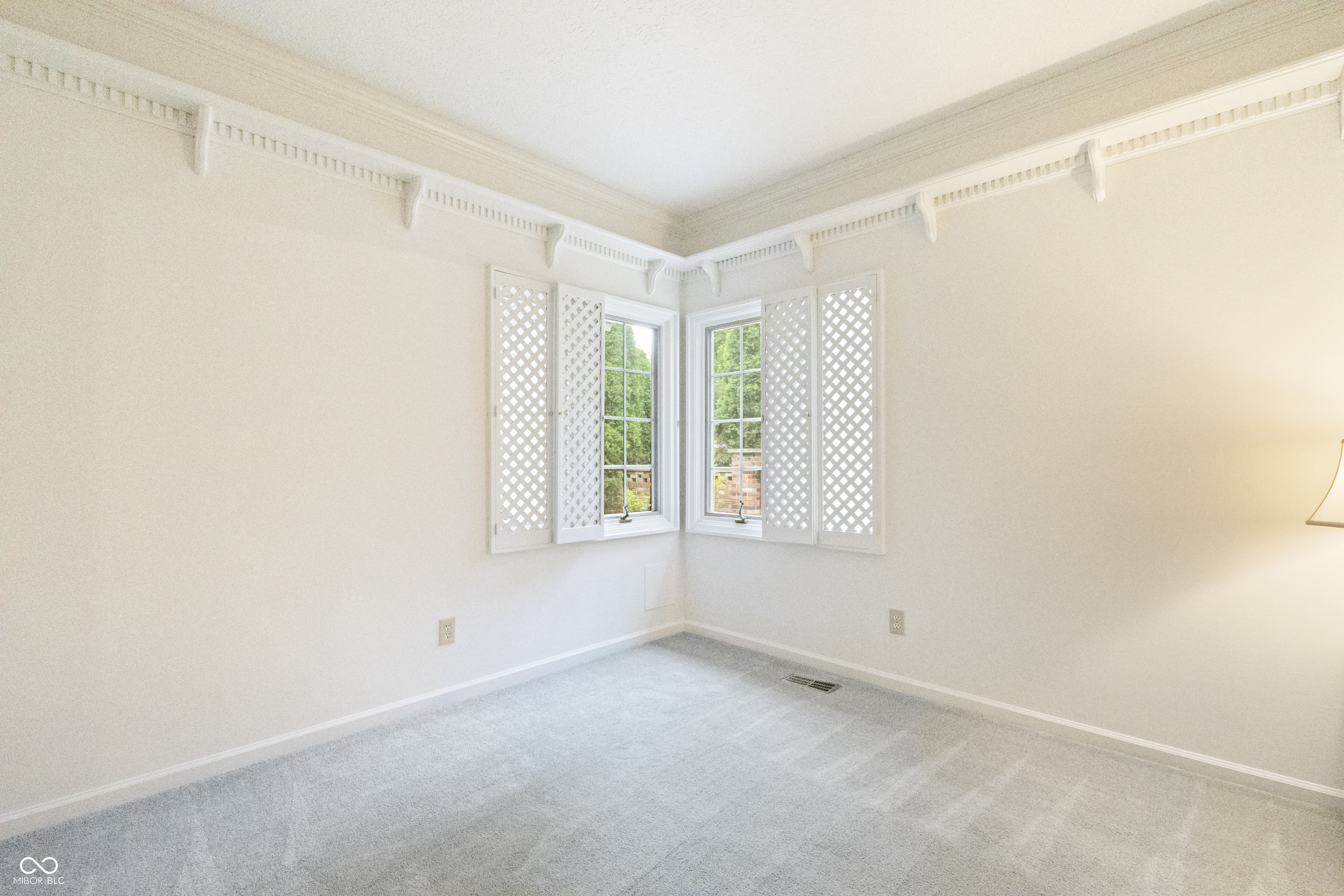 5409 Greenwillow Road Indianapolis, IN 46226 - Photo 29 of 47