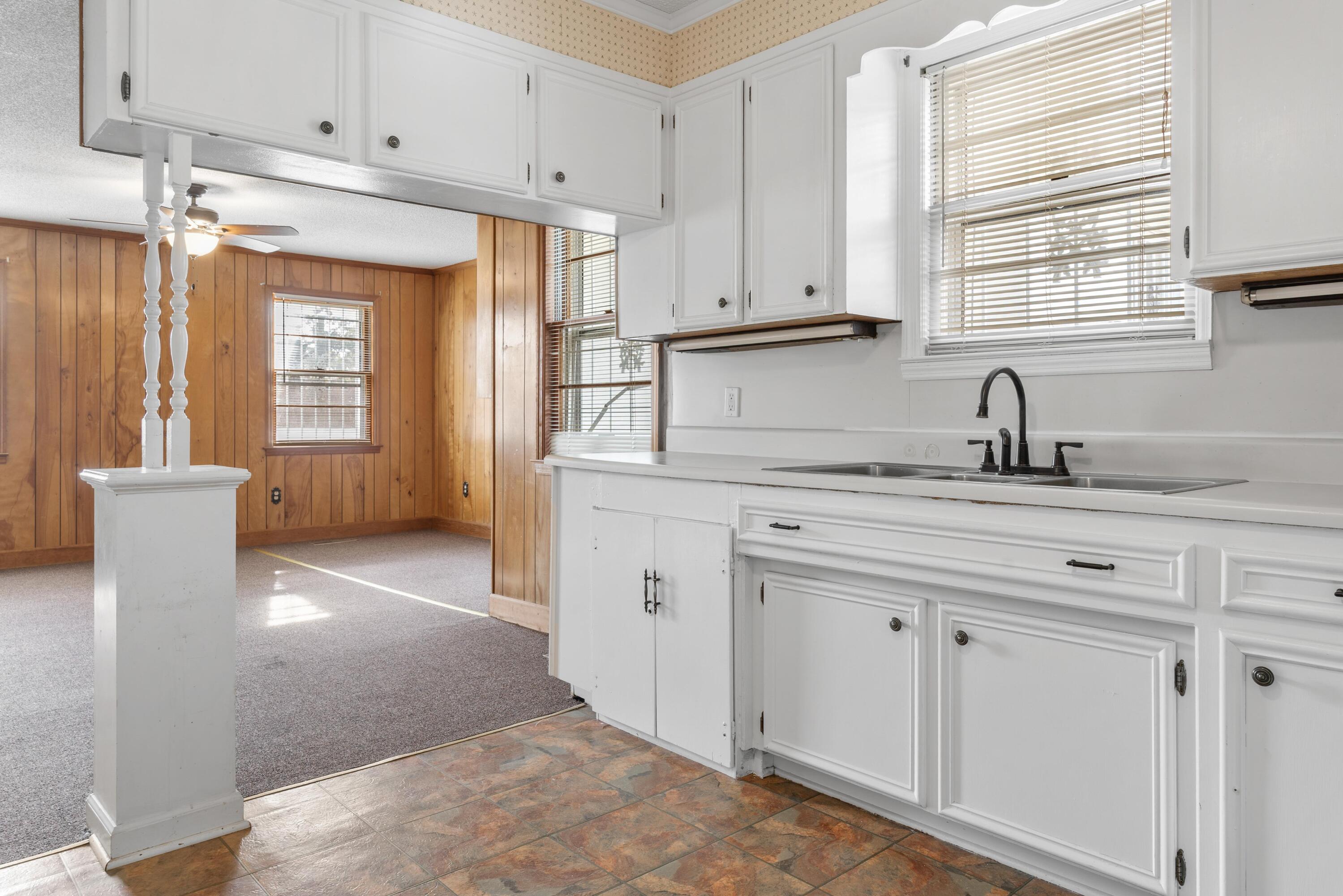 1856 Chestnut Street Orangeburg, SC 29118 - Photo 11 of 33 DSC04895_