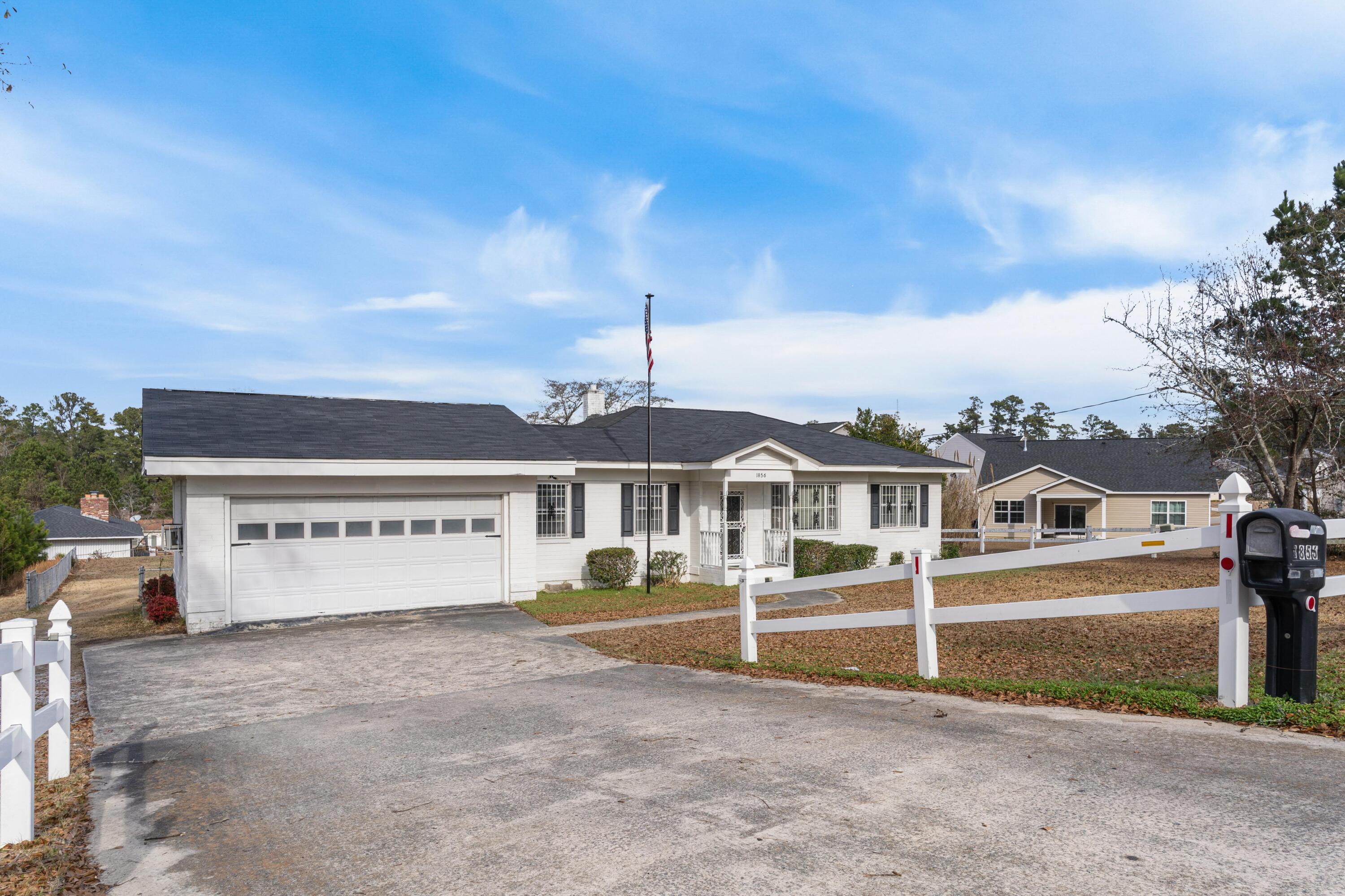 1856 Chestnut Street Orangeburg, SC 29118 - Photo 2 of 33 DSC04835_