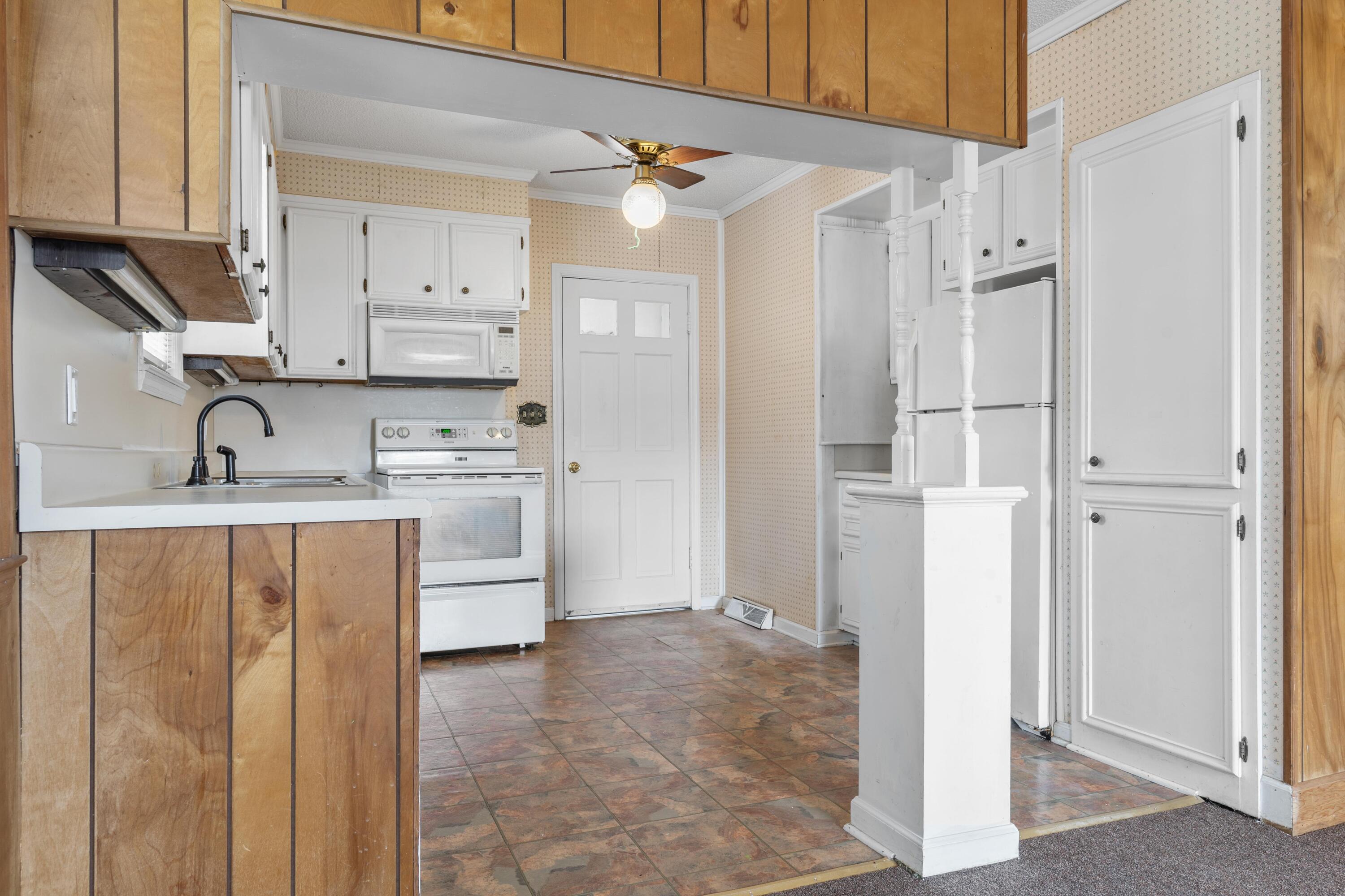 1856 Chestnut Street Orangeburg, SC 29118 - Photo 9 of 33 DSC04885_