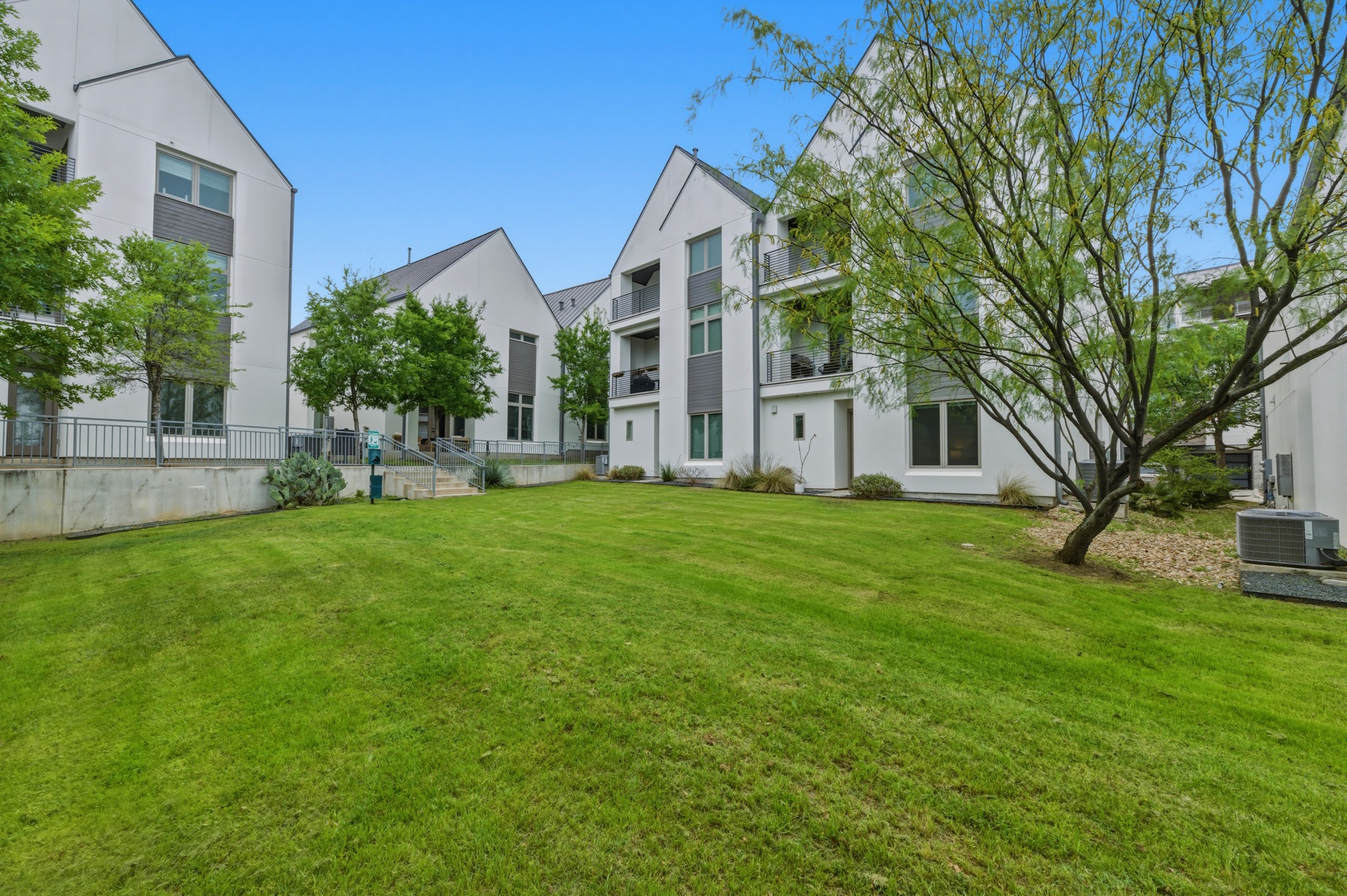 2512 Watkins Way Austin, TX 78746 - Photo 37 of 40 Great space for walk the dog or start a soccer game