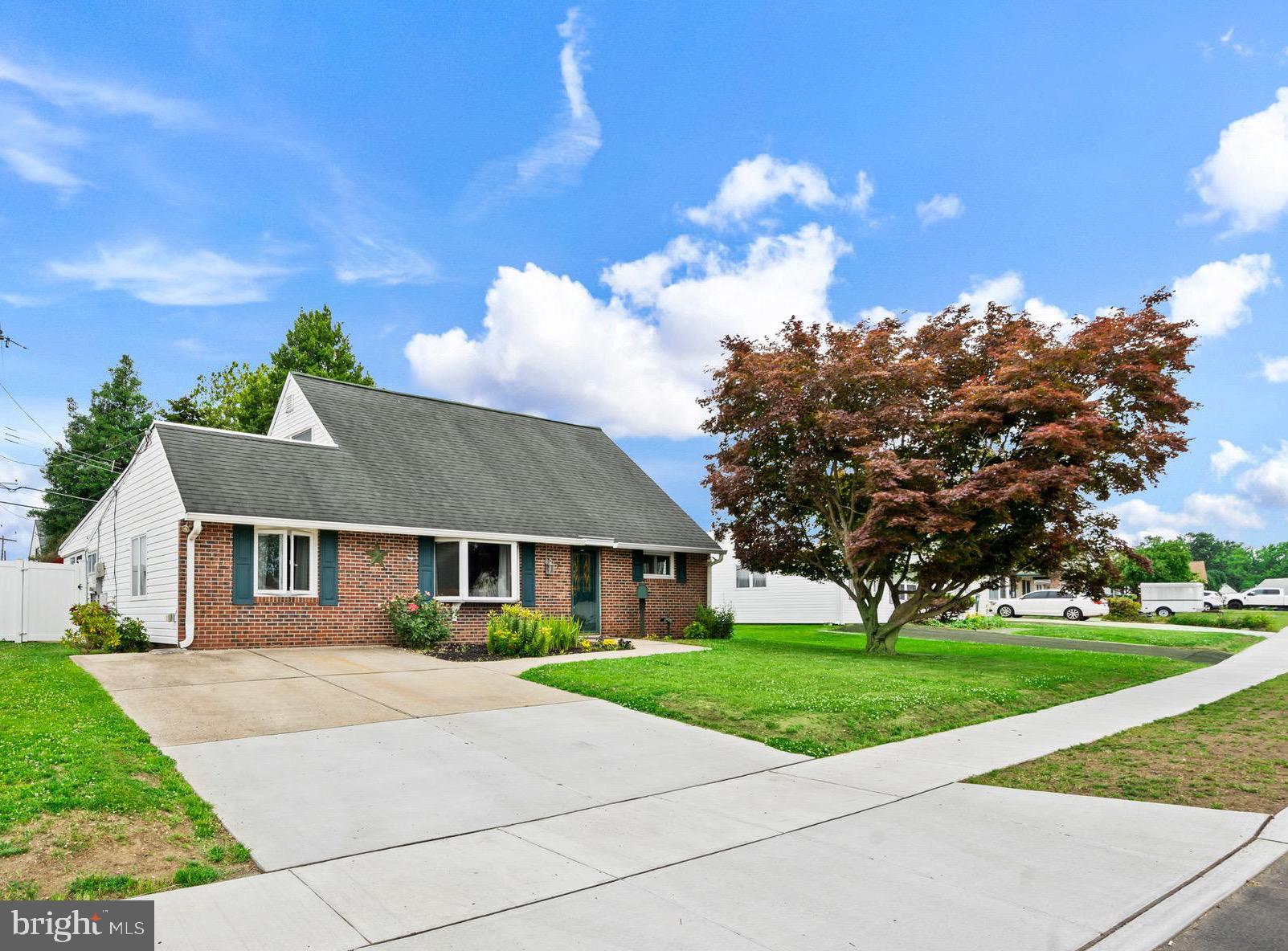 7 Misty Pine Road Levittown, PA 19056 - Photo 31 of 36 Double concrete Driveway