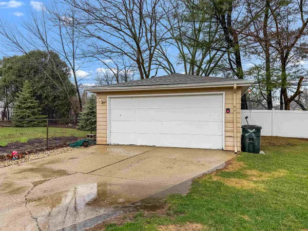 $199,000 | 2211 Montana Avenue, Rockford, IL 61108