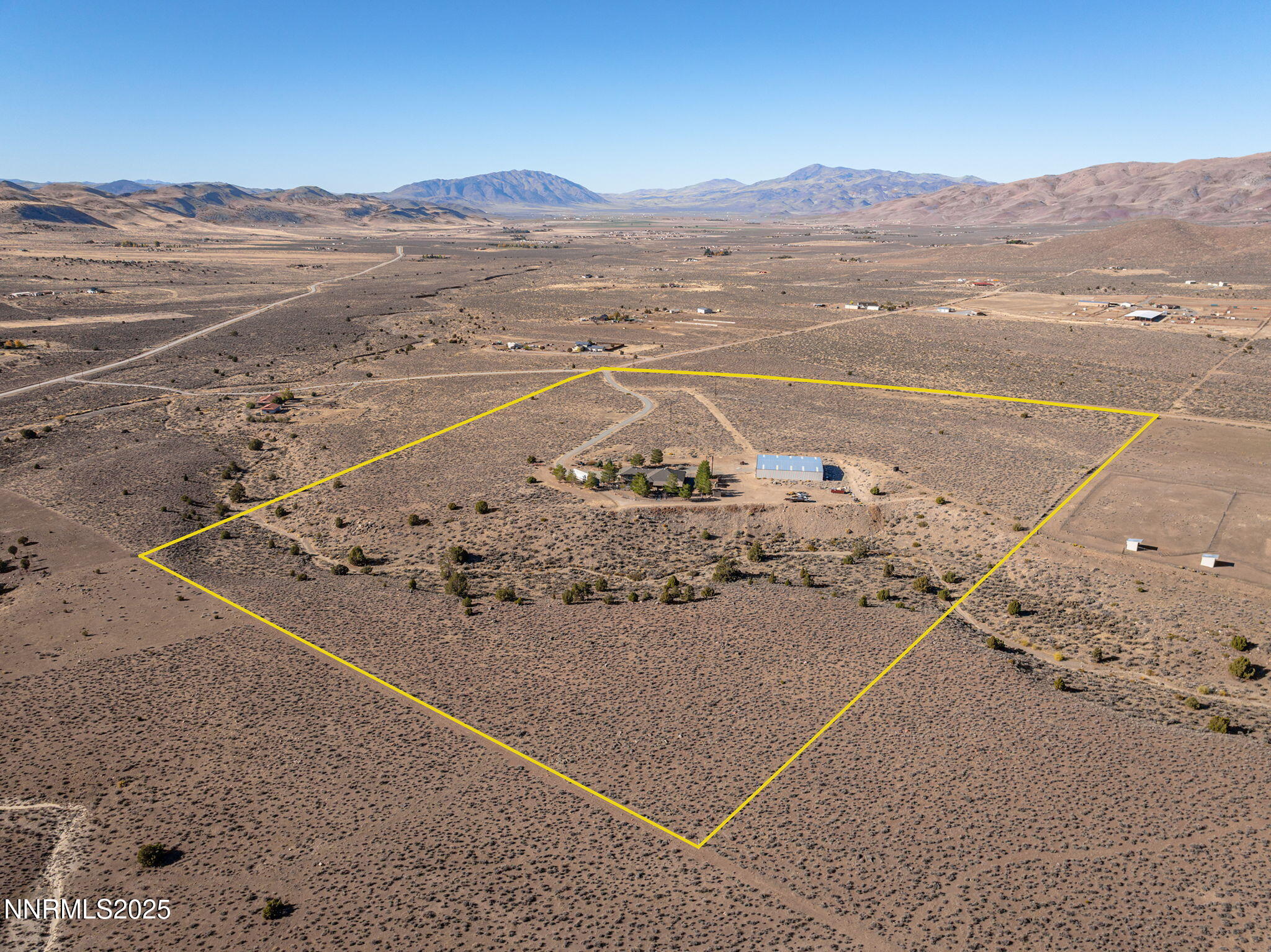 5700 Twin Springs Road Reno, NV 89510 - Photo 41 of 48 a view of beach and ocean