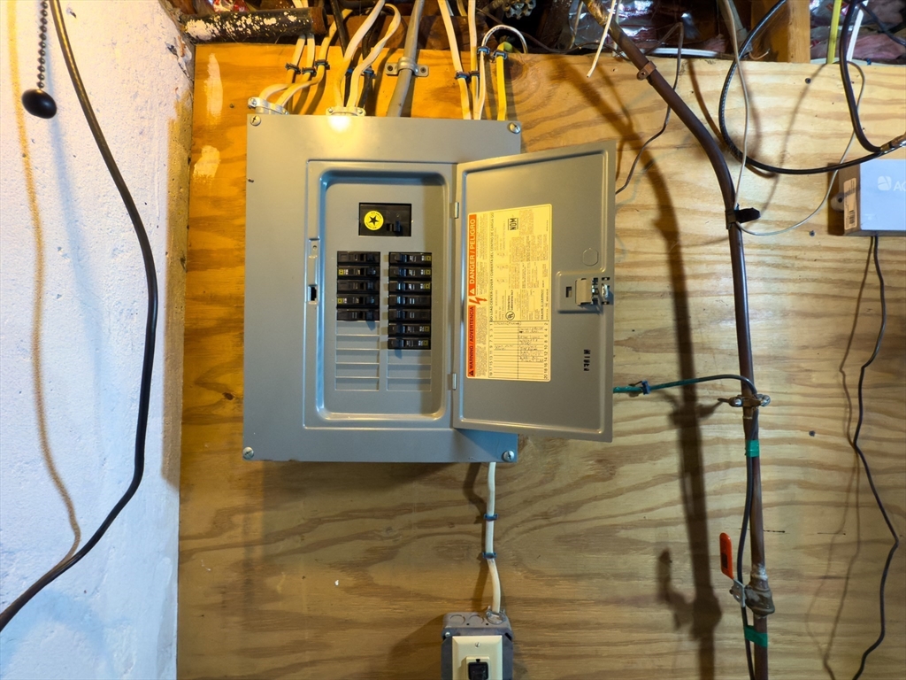 27 Cranmore Road Boston, MA 02136 - Photo 26 of 29 a view of front door of house