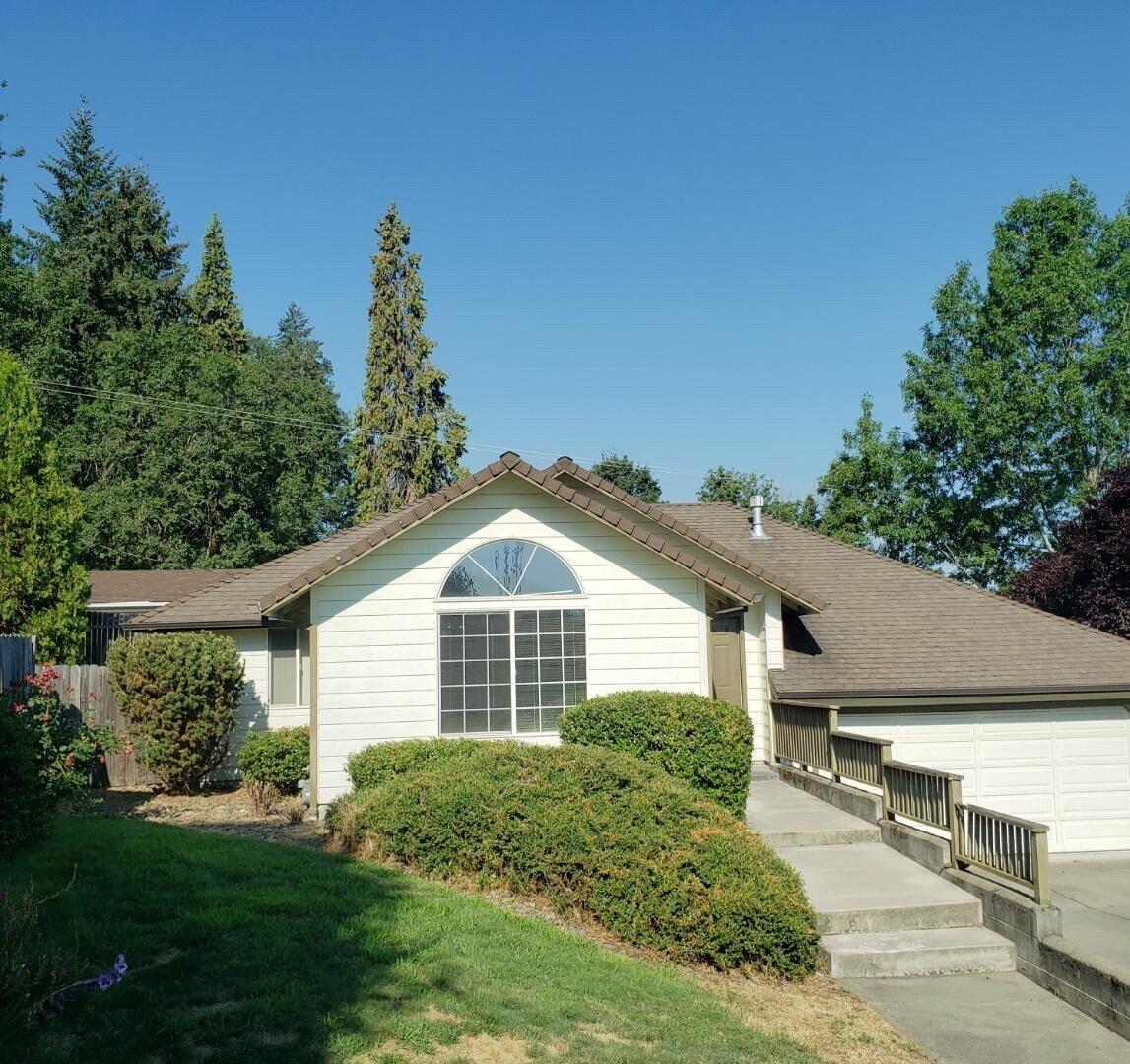 1670 West Harbeck Road Grants Pass, OR 97527 - Photo 1 of 17 1