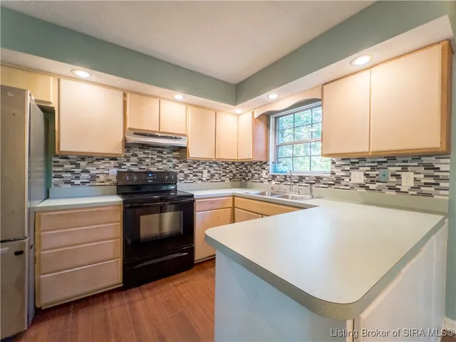 $348,400 | 13220 Iris Drive, Memphis, IN 47143