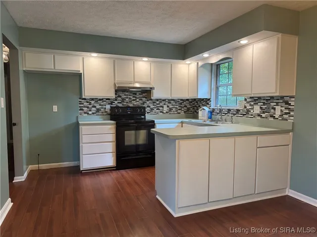 $348,400 | 13220 Iris Drive, Memphis, IN 47143