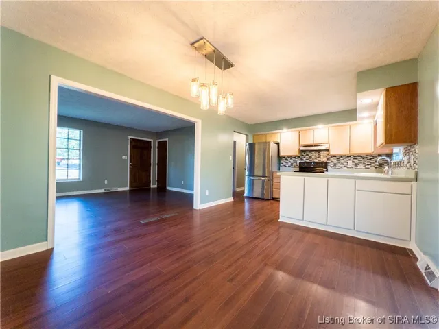 $348,400 | 13220 Iris Drive, Memphis, IN 47143