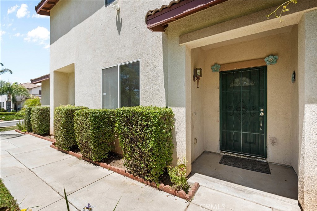 16200 Setting Sun Circle Riverside, CA 92503 - Photo 5 of 41 front view of a house with a window