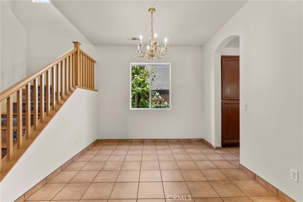 16200 Setting Sun Circle Riverside, CA 92503 - Photo 7 of 41