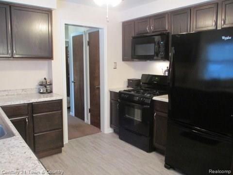 29530 Utica Road Roseville, MI 48066 - Photo 7 of 22 7.JPG
