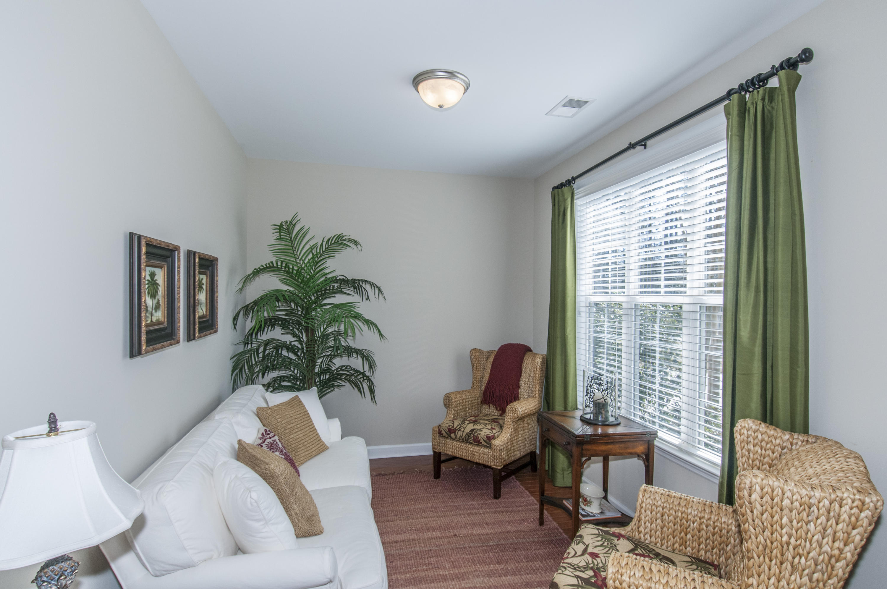 271 Fair Sailing Road Mount Pleasant, SC 29466 - Photo 2 of 13 Sitting Room