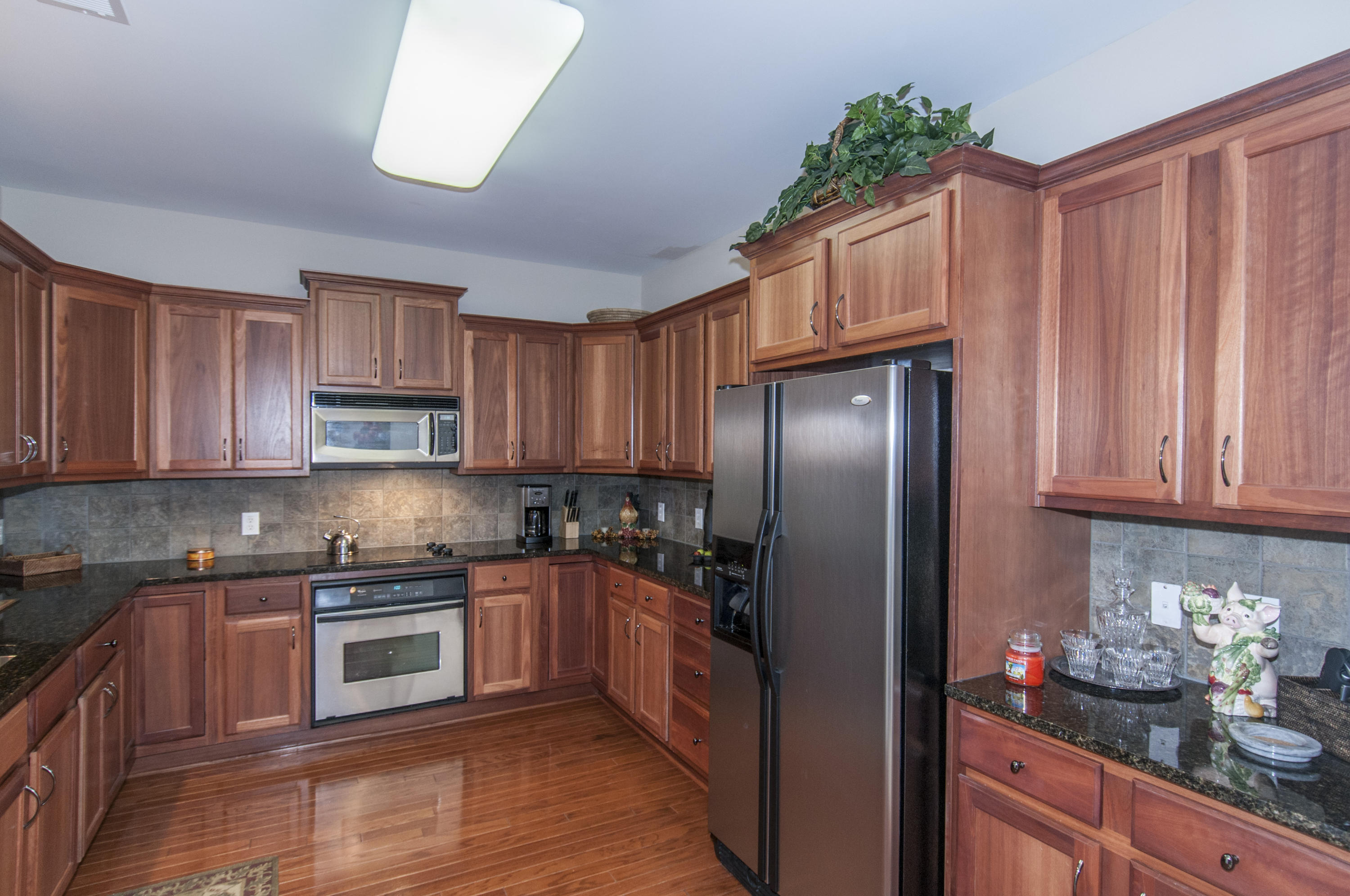 271 Fair Sailing Road Mount Pleasant, SC 29466 - Photo 3 of 13 Kitchen 1