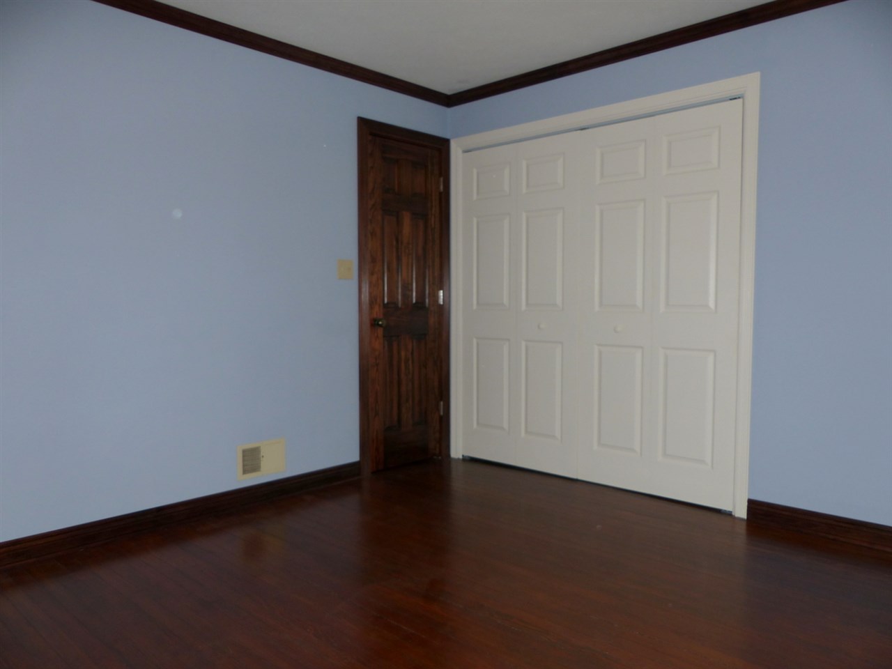 55016 Elder Road Mishawaka, IN 46545 - Photo 14 of 36 Gallery Image 14