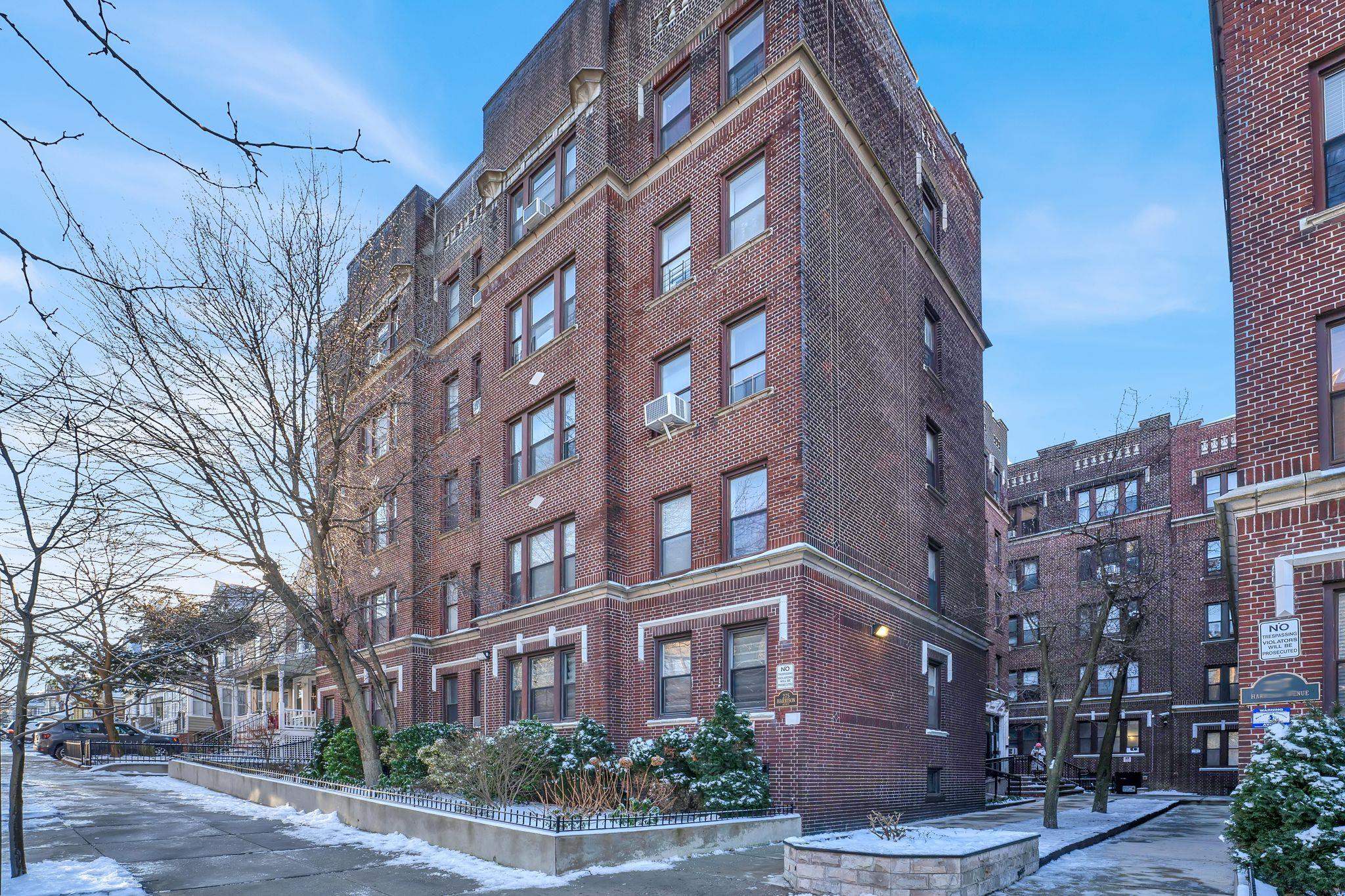 275 Harrison Avenue, Unit E5 Jersey City, NJ 07304 - Photo 17 of 17 a view of a building