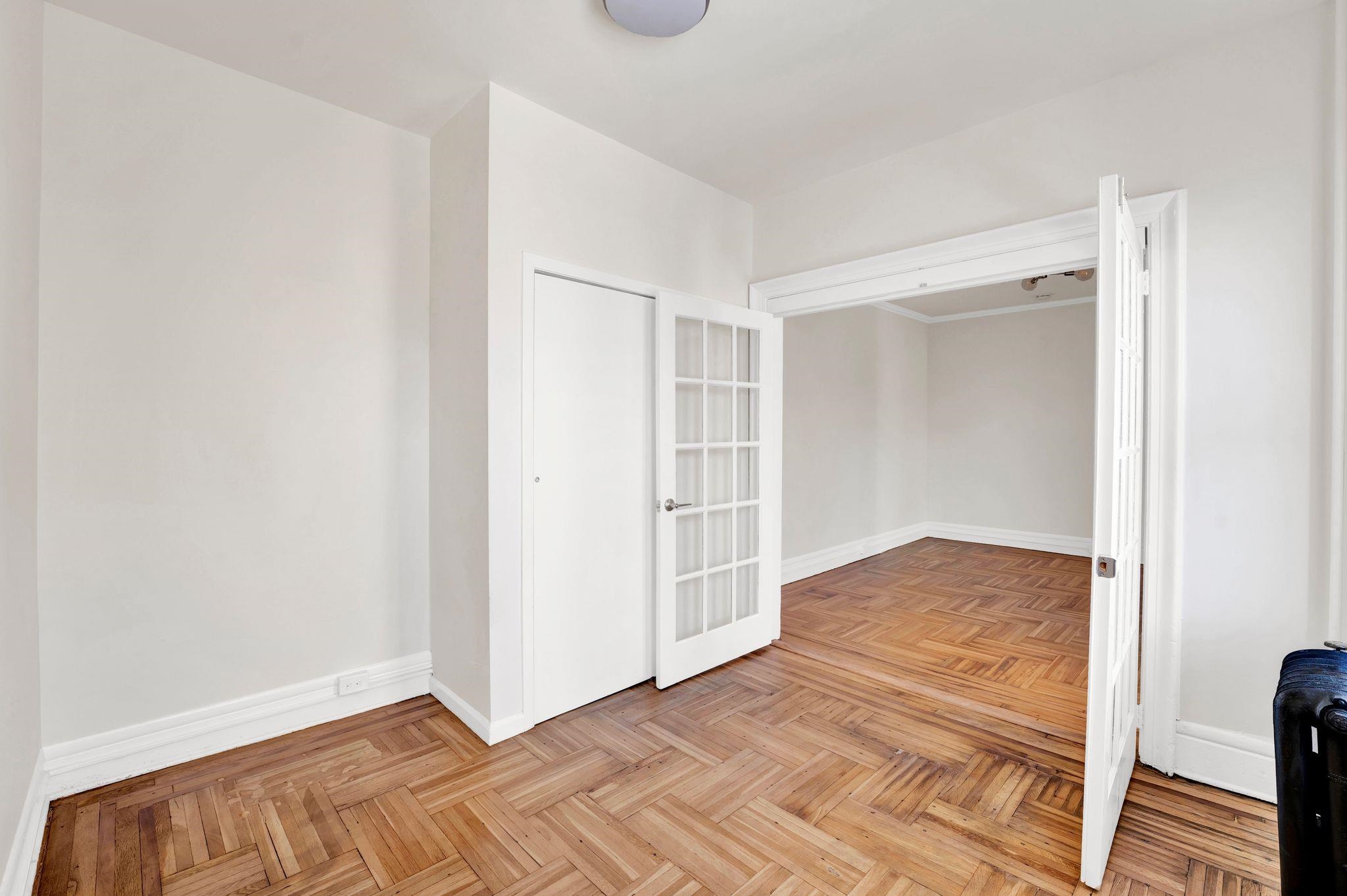 275 Harrison Avenue, Unit E5 Jersey City, NJ 07304 - Photo 9 of 17 a view of an empty room