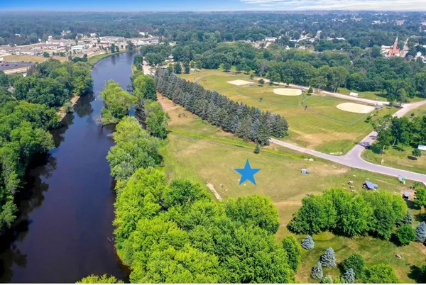 $99,000 | 116 Holtwood Way, Unit 12, Oconto, WI 54153