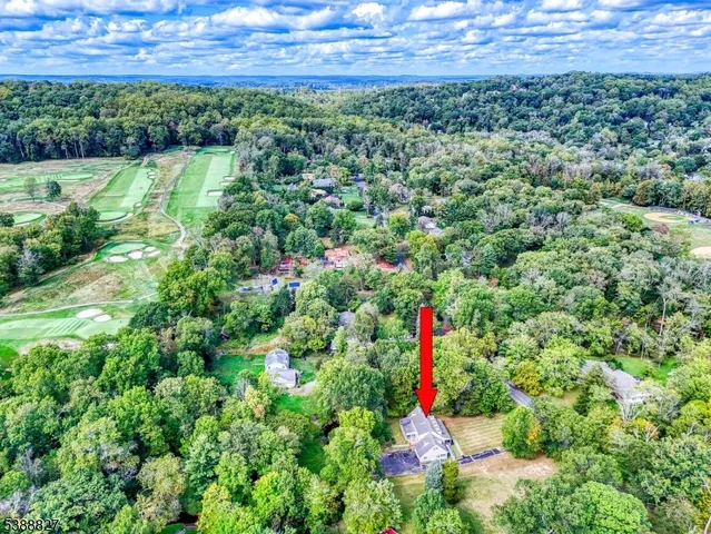 $720,000 | 43 Sunlit Drive, Watchung, NJ 07069