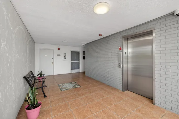 $1,695 | 3550 Northeast 169th Street, Unit 309, North Miami Beach, FL 33160