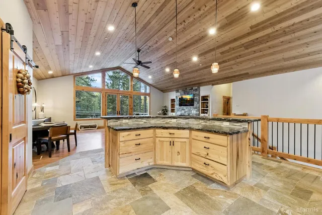 $2,398,000 | 1774 Nadowa Street, South Lake Tahoe, CA 96150