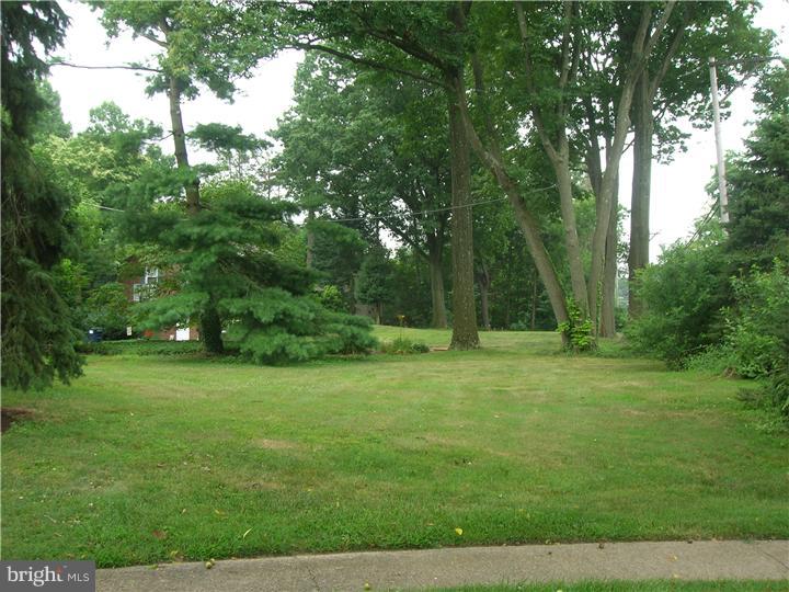 406 Turner Road Media, PA 19063 - Photo 3 of 21 Front Yard