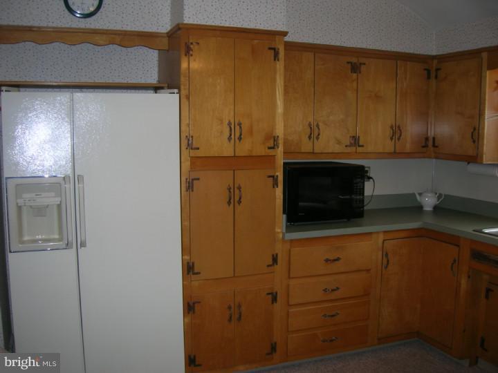 406 Turner Road Media, PA 19063 - Photo 8 of 21 Kitchen