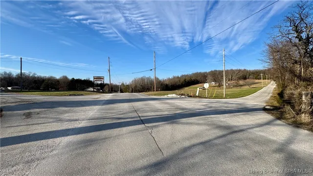 $34,900 | 425 E South Co Road, Marengo, IN 47140