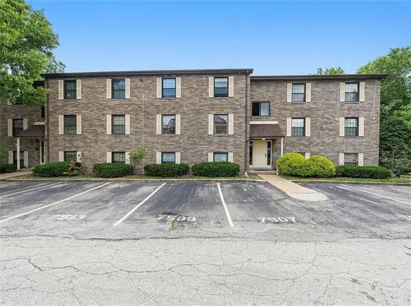 $200,000 | 7509 Penn Bridge Court, Pittsburgh, PA 15221
