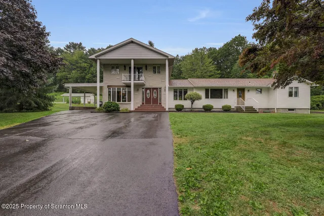$450,000 | 937 Cortez Road, Lake Ariel, PA 18436