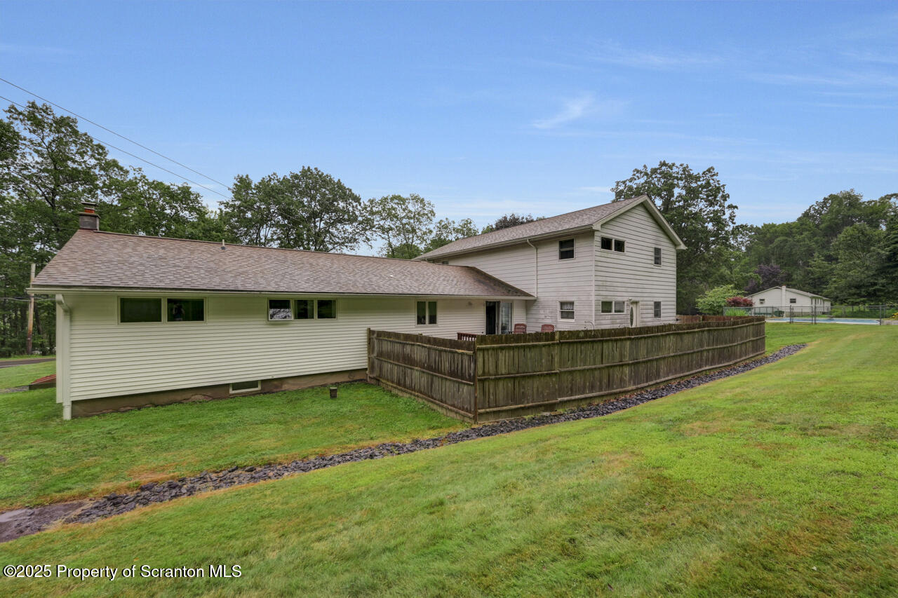 937 Cortez Road Lake Ariel, PA 18436 - Photo 6 of 83 937CortezRd05-jpg