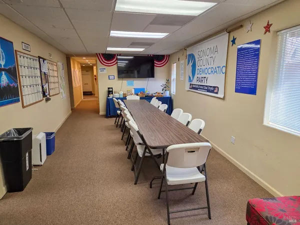 $1,095,000 | 448 Sebastopol Avenue, Santa Rosa, CA 95401