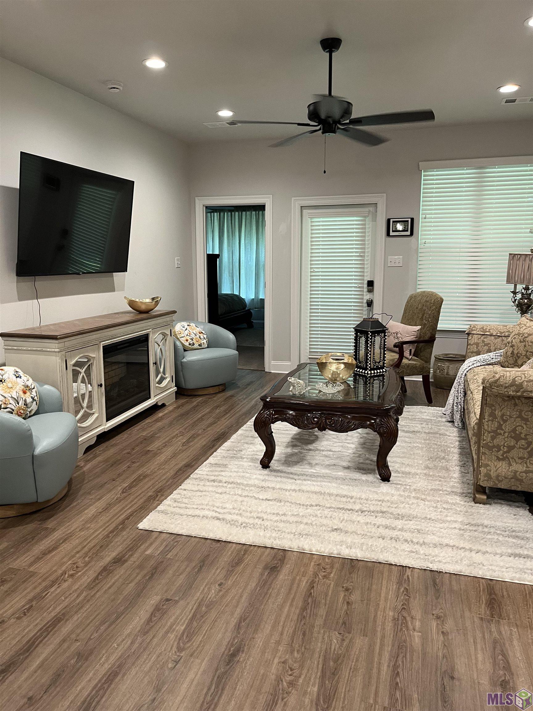 8740 Edgewater Drive Baton Rouge, LA 70820 - Photo 4 of 17 Gallery Image 4