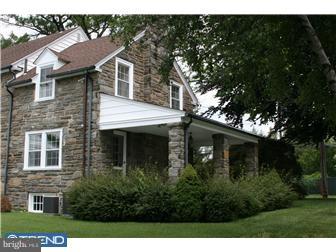 425 Beatty Road Springfield, PA 19064 - Photo 2 of 4 Exterior Side