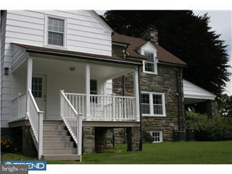 425 Beatty Road Springfield, PA 19064 - Photo 3 of 4 Exterior Back