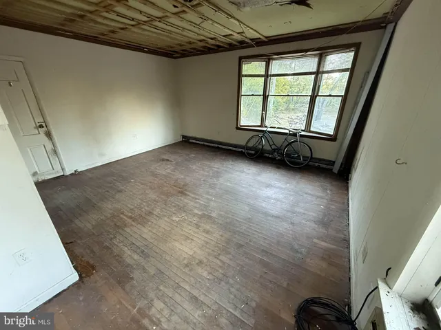 $349,999 | 3339 North Frederick Pike, Winchester, VA 22603