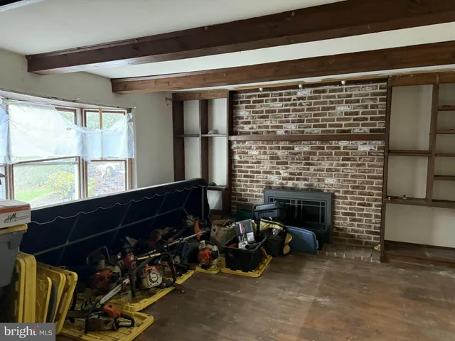 $349,999 | 3339 North Frederick Pike, Winchester, VA 22603