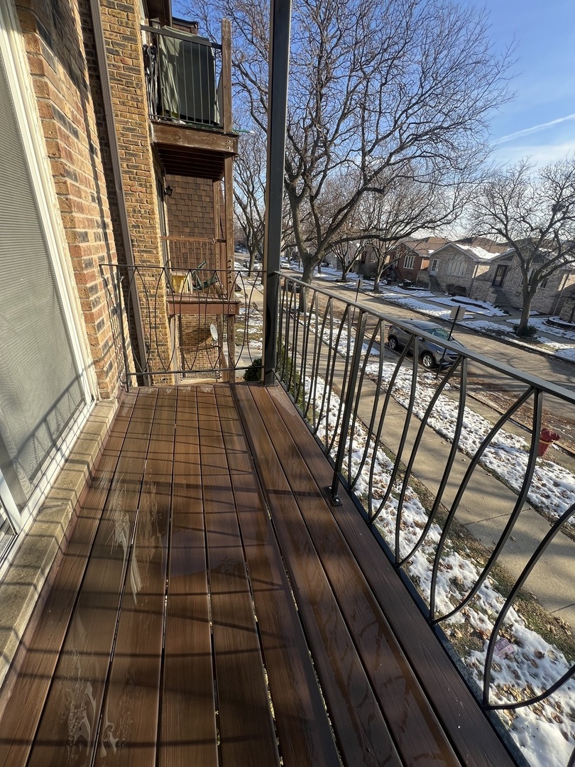 6732 West 64th Place, Unit 2E Chicago, IL 60638 - Photo 5 of 18