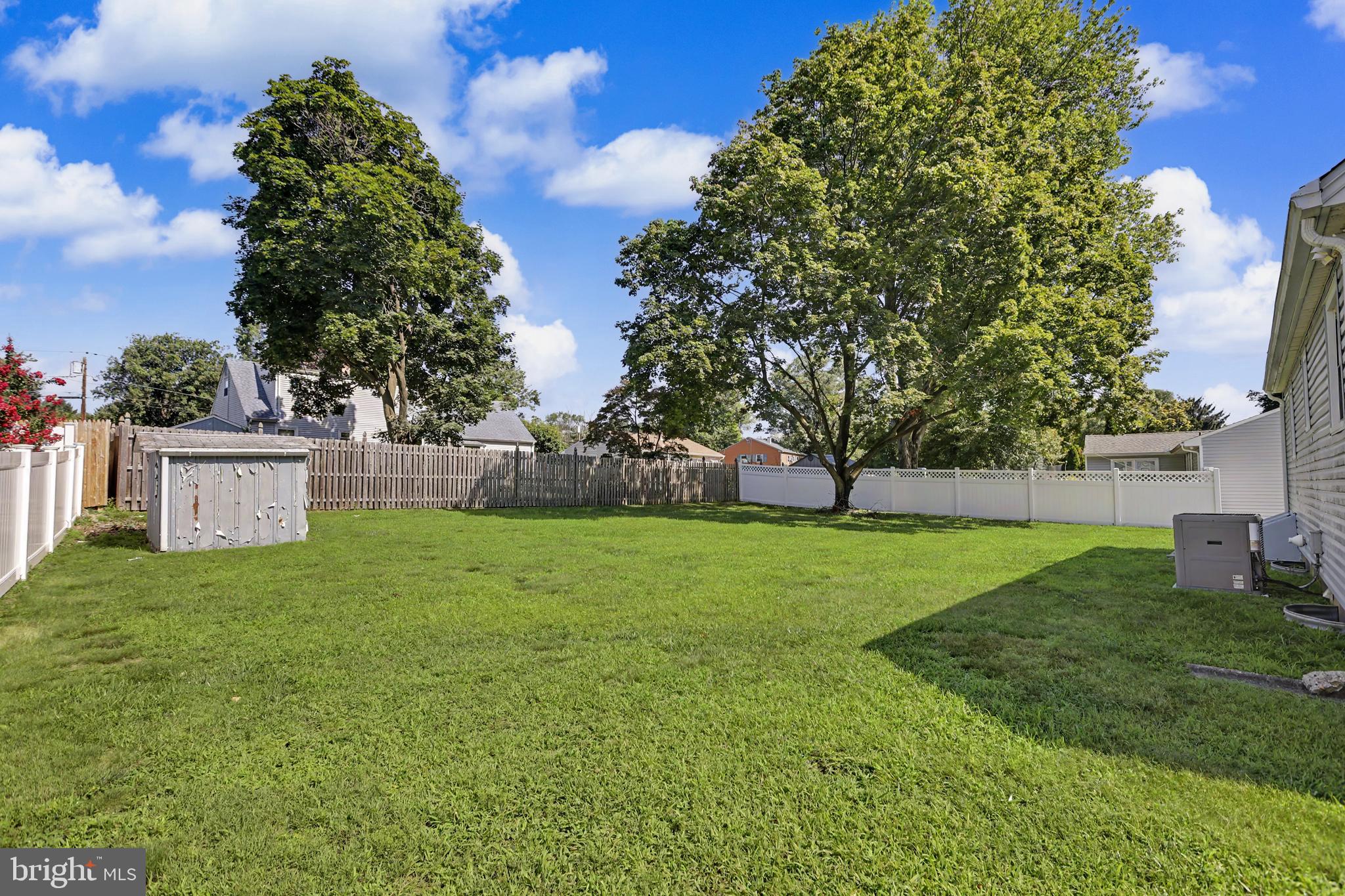 16 Running Brook Road Ewing, NJ 08638 - Photo 32 of 40