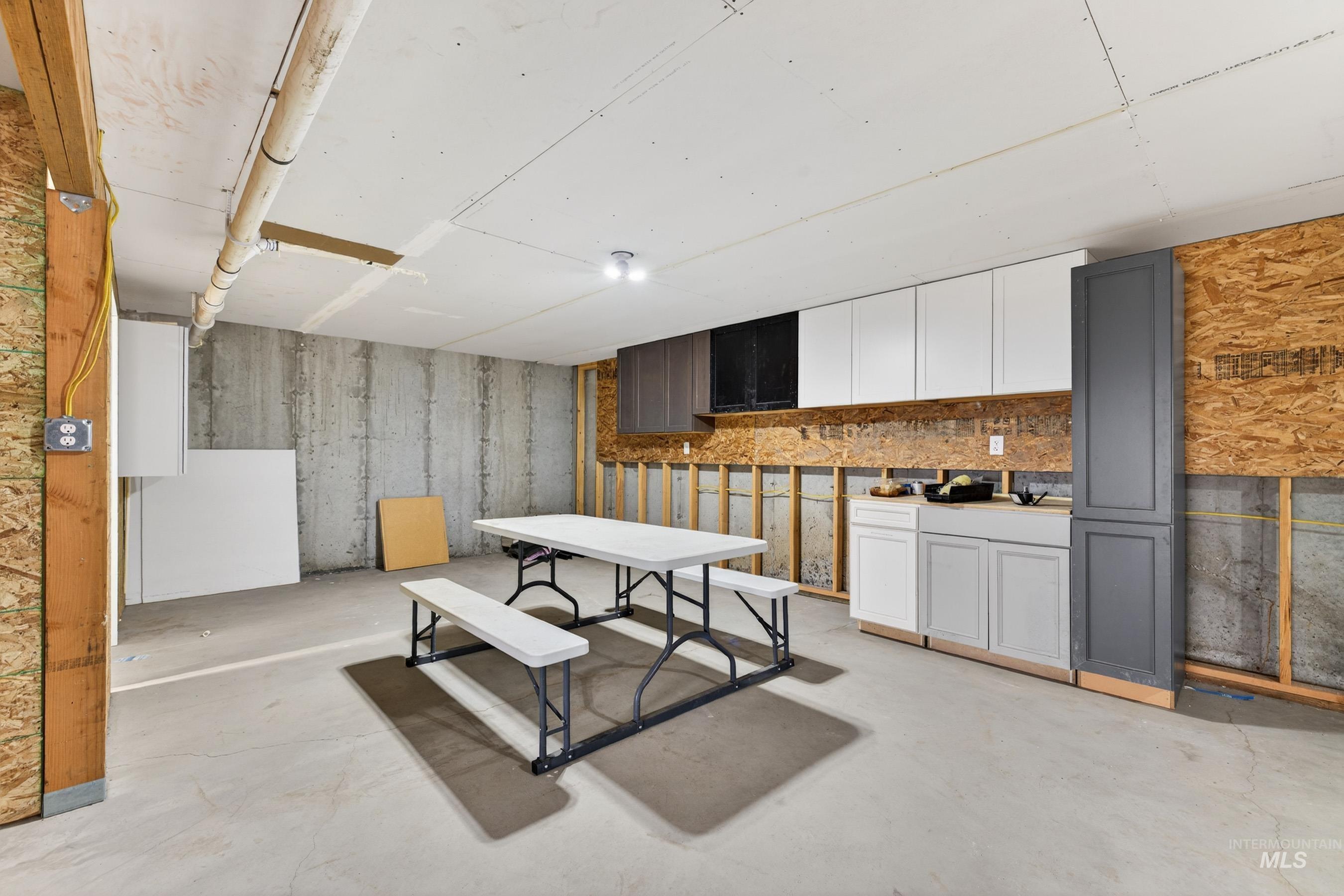 10191 Timberrim Drive Cascade, ID 83611 - Photo 34 of 44 Interior space