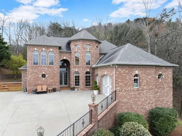 $649,000 | 777 Oak Pointe Drive, Cleveland, GA 30528