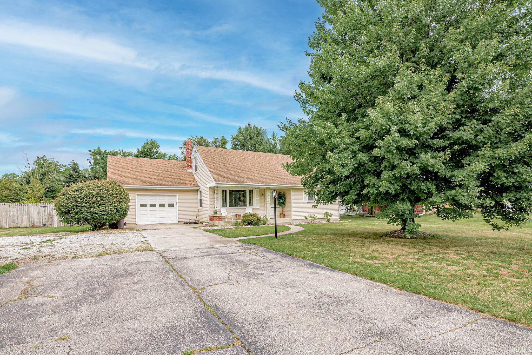 3110 Sand Point Road Fort Wayne, IN 46809 - Photo 4 of 36