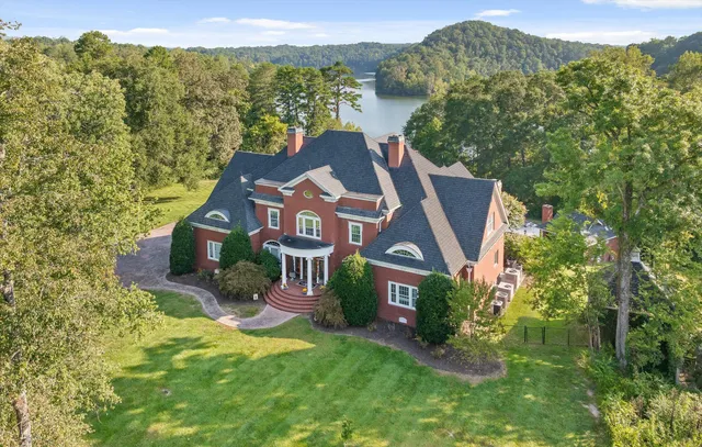 $1,795,000 | 11312 Hixson Pike, Soddy Daisy, TN 37379